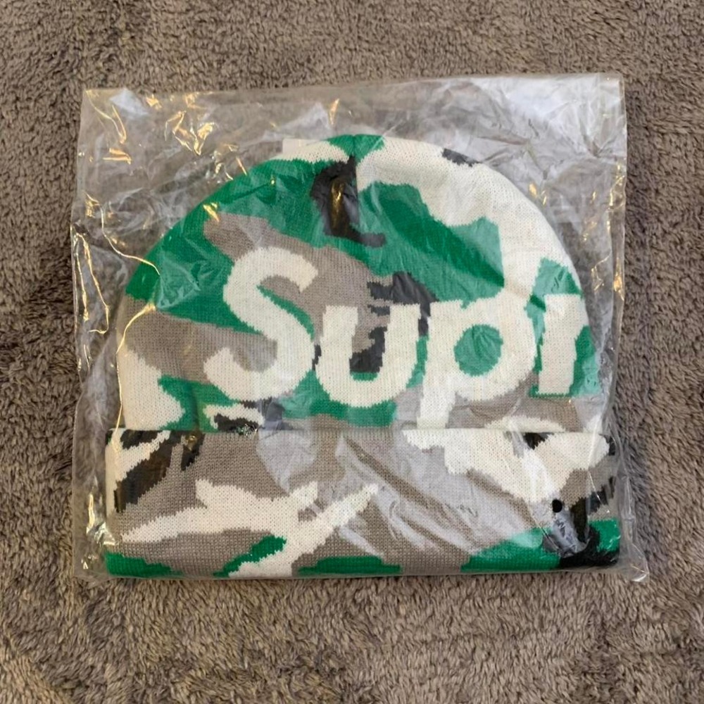 Supreme Big Logo Green‎ Camo Beanie